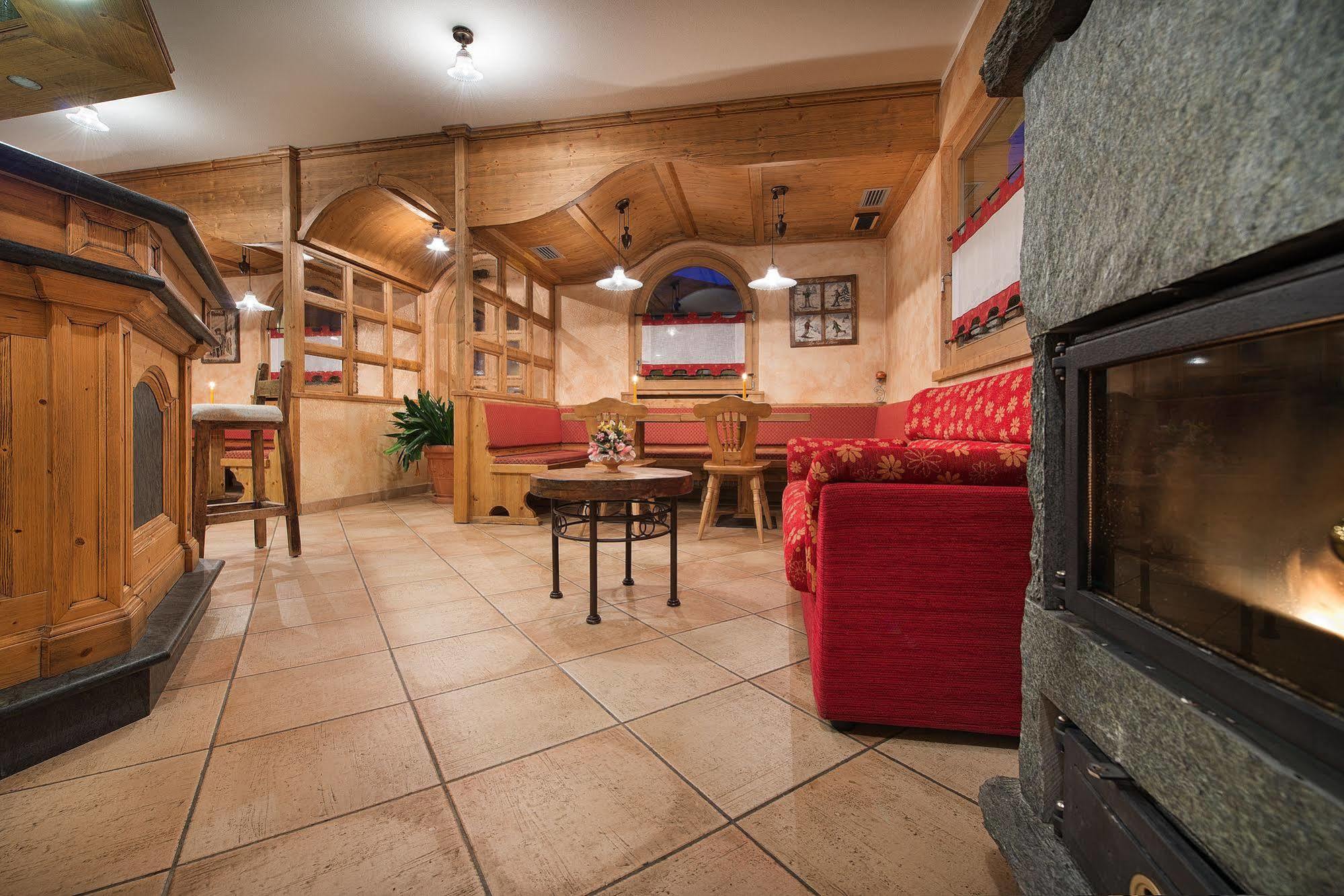 Hotel Costanza Mountain Holiday Livigno Eksteriør bilde